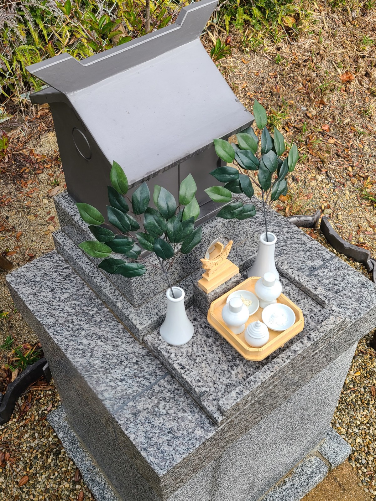 古淡　地の神様　祀り物